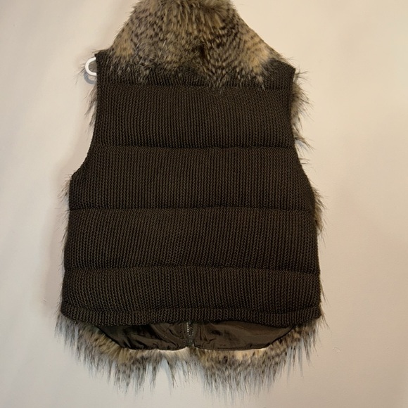 Faux Fur Vest in Black and Brown - Picture 15 of 15